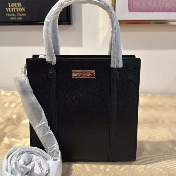 ♠️Kate spade Kenzie Small Tote. - Picture 6 of 13